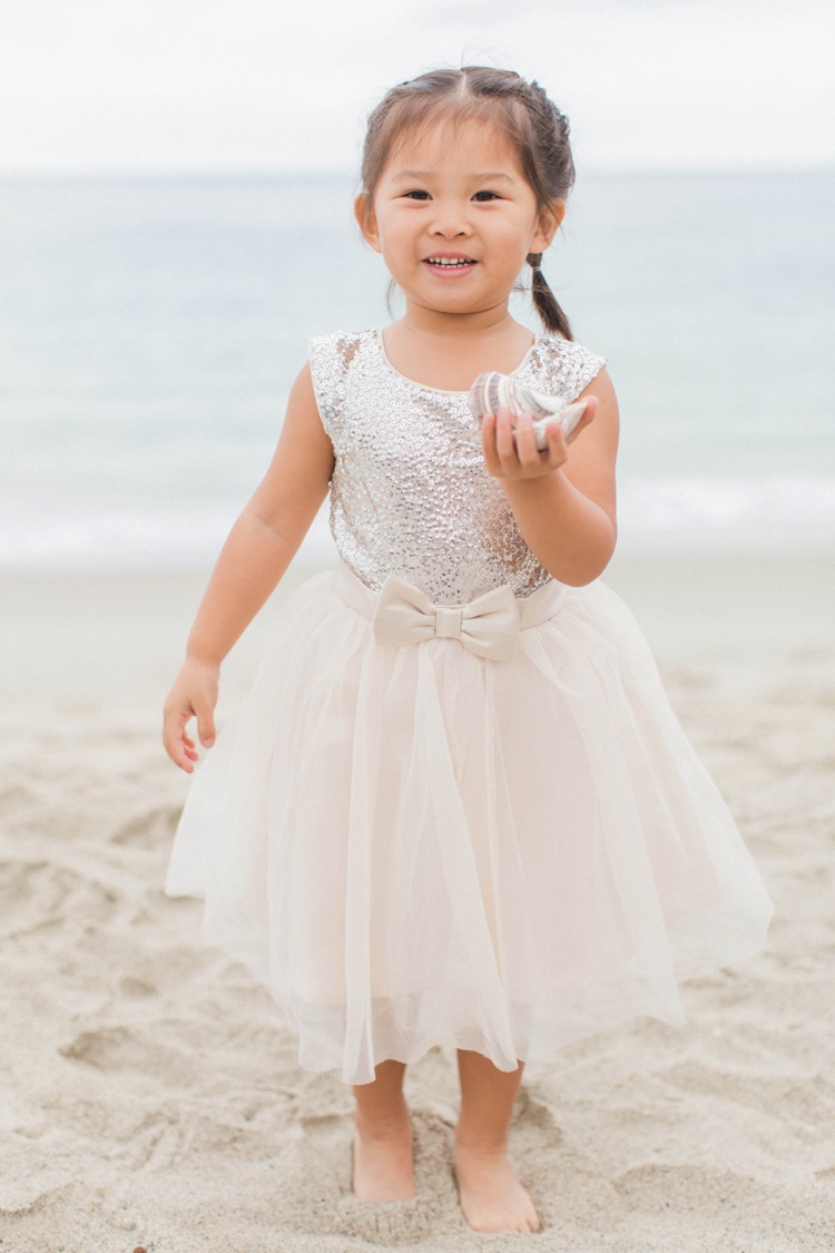 kids photoshoot on the beach